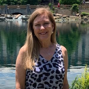 Meet your Posher, Rebecca